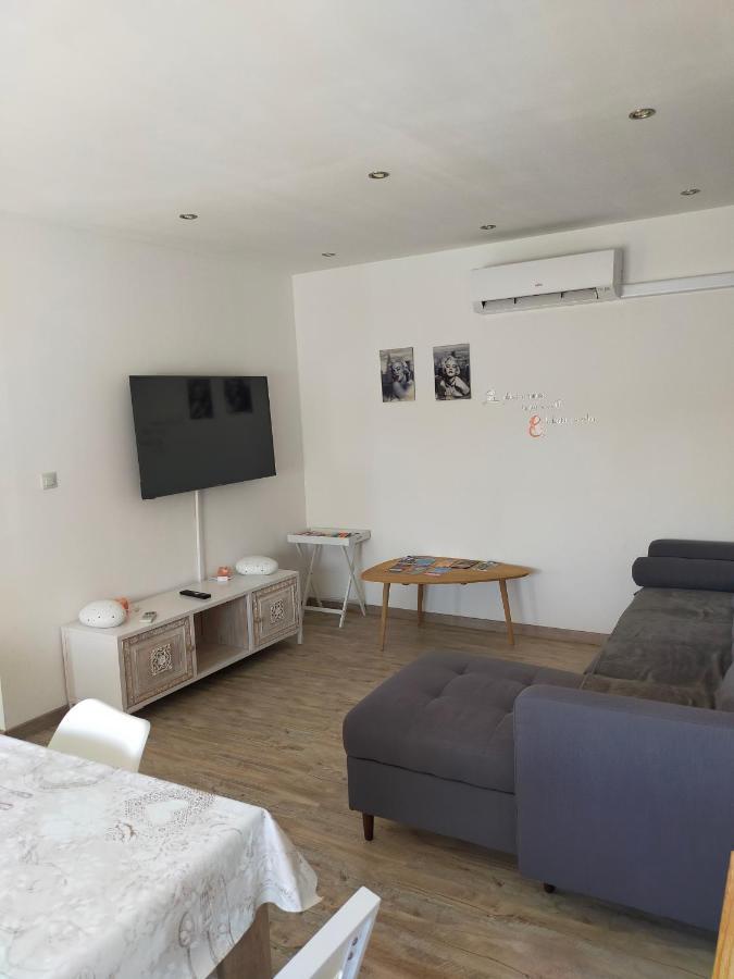 Logement Atypique Αρλ Εξωτερικό φωτογραφία